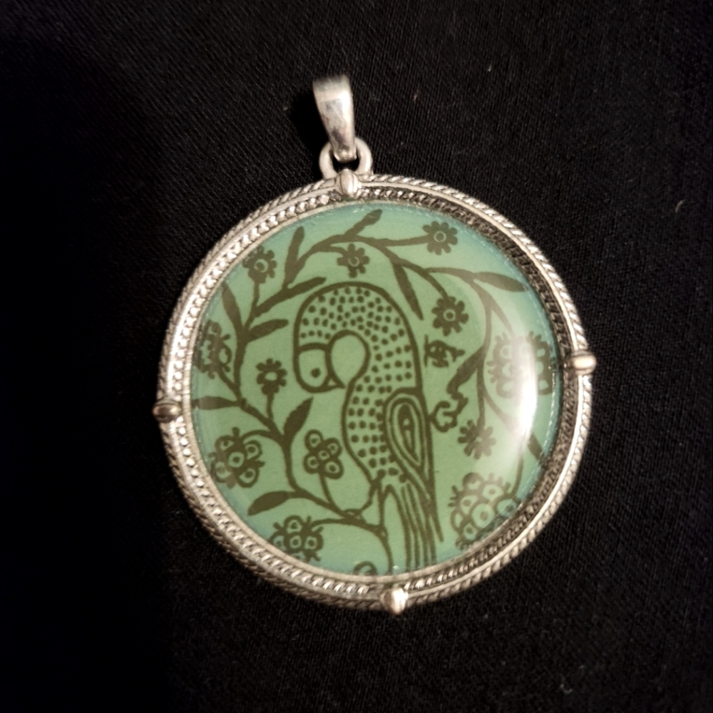 Inuit art bird pendant